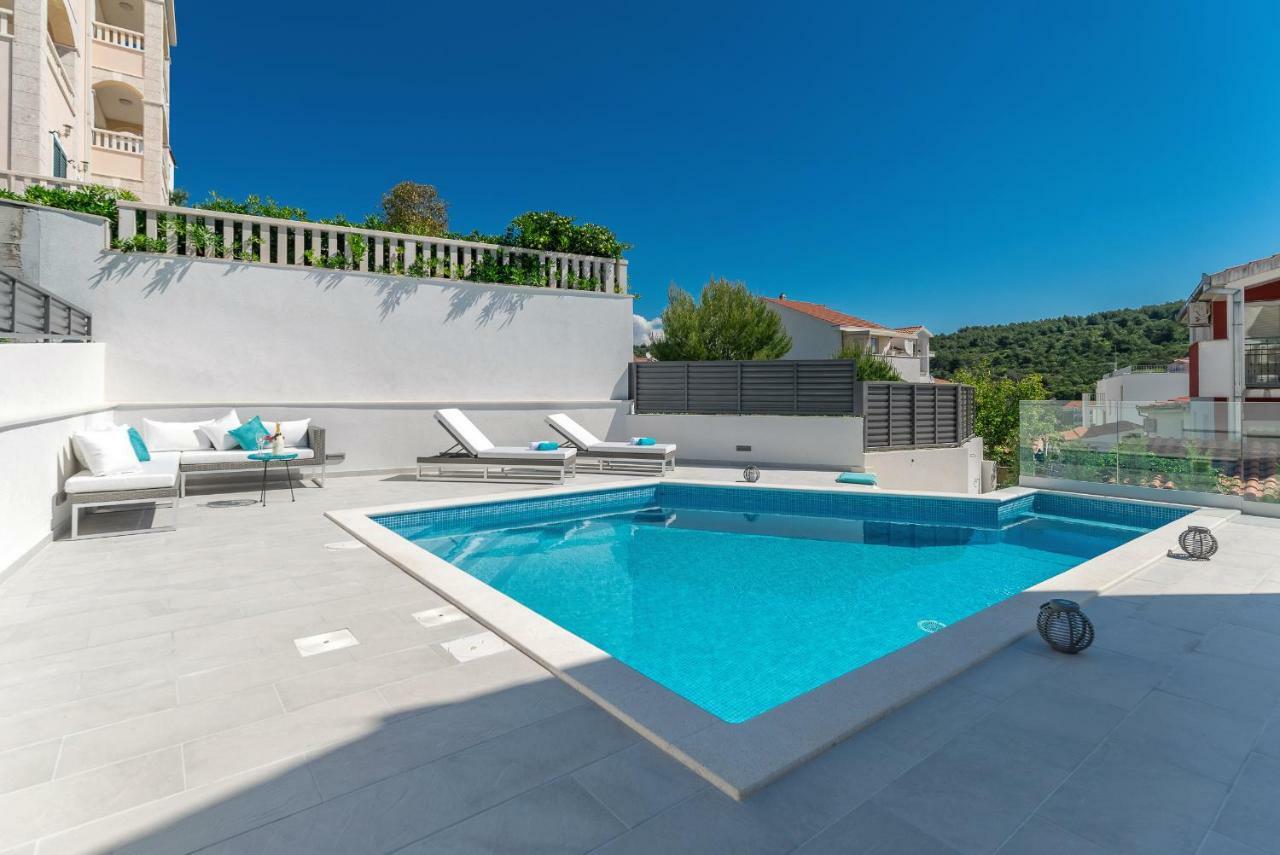 Villa Miholina - With Heated Swimming Pool Trogir Exterior photo
