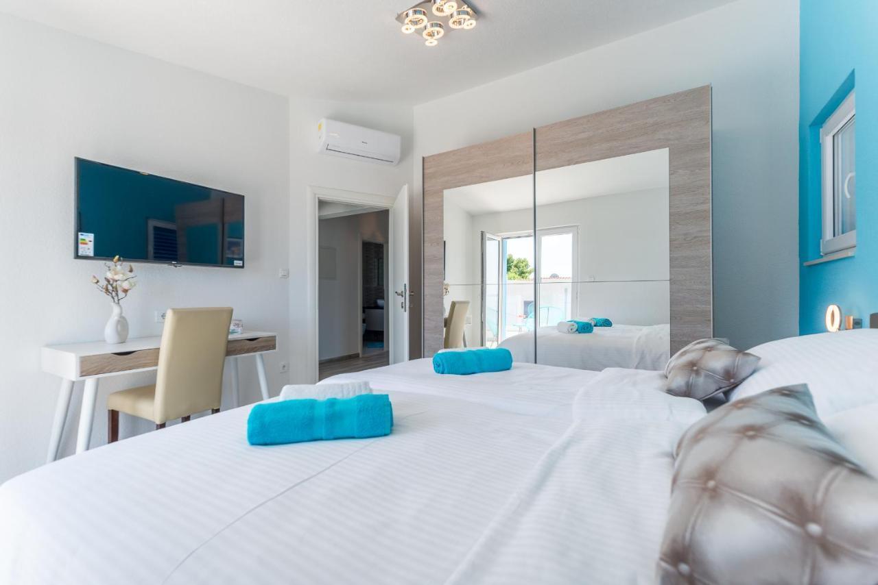 Villa Miholina - With Heated Swimming Pool Trogir Exterior photo